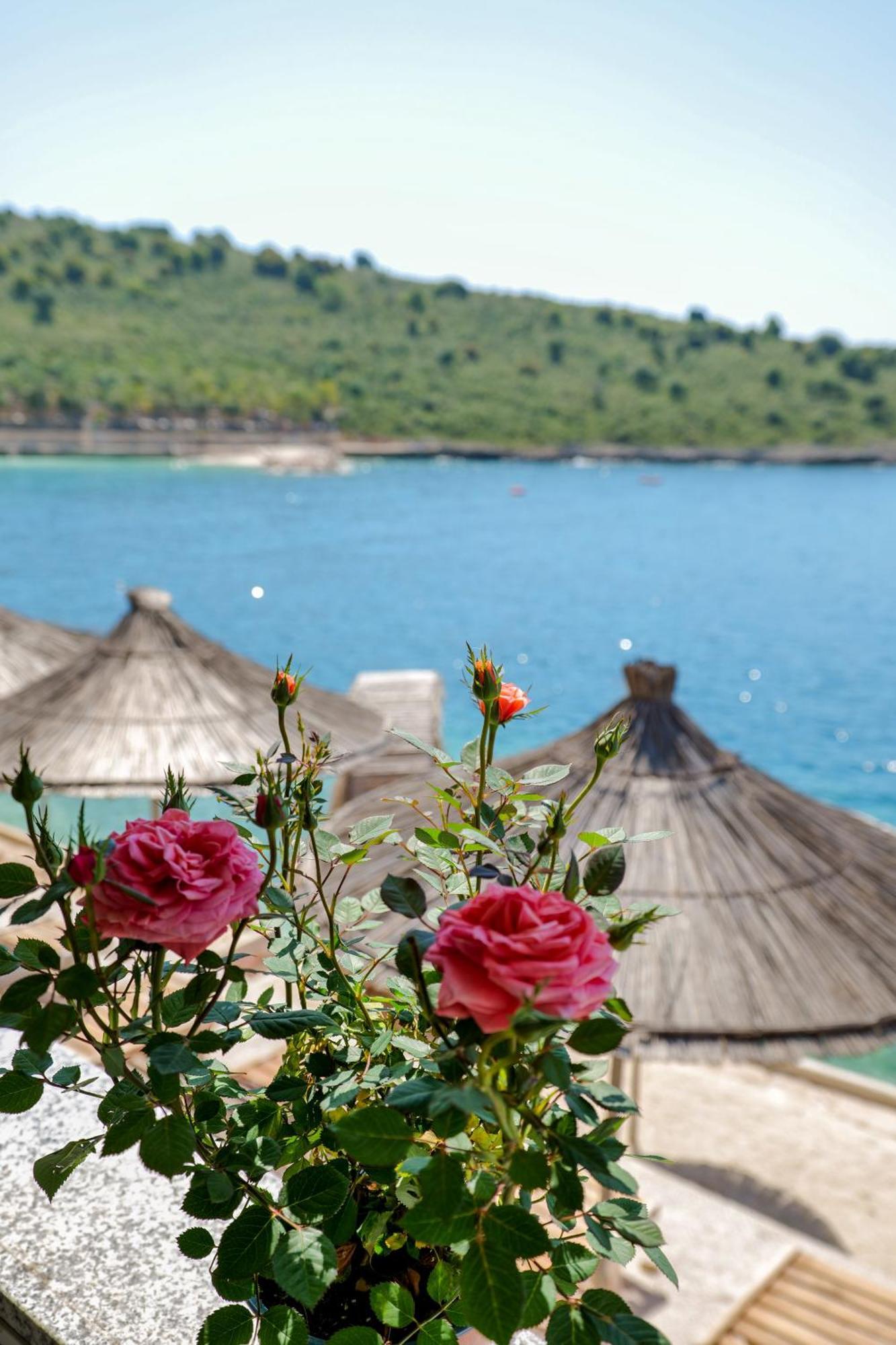 Fabeno Villa Sarandë Buitenkant foto